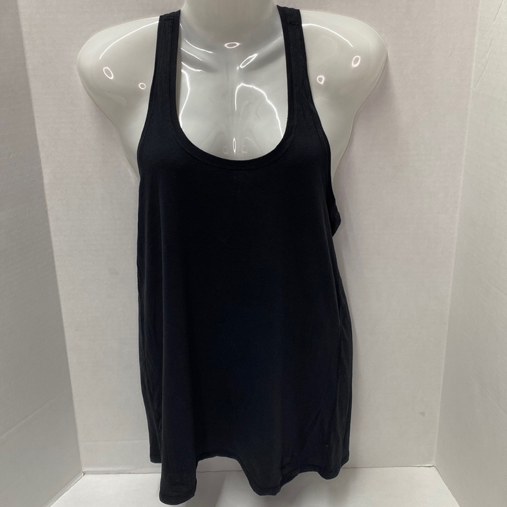 Lululemon swiftly tech black cropped race length tank top size 6